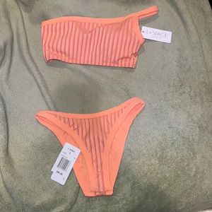 NEW L SPACE ONE SHOULDER BIKINI SET— LIGHT ORANGE RIBBED SWIMSUIT